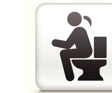El peligro de durar mucho tiempo sentado en el inodoro, según un estudio científico